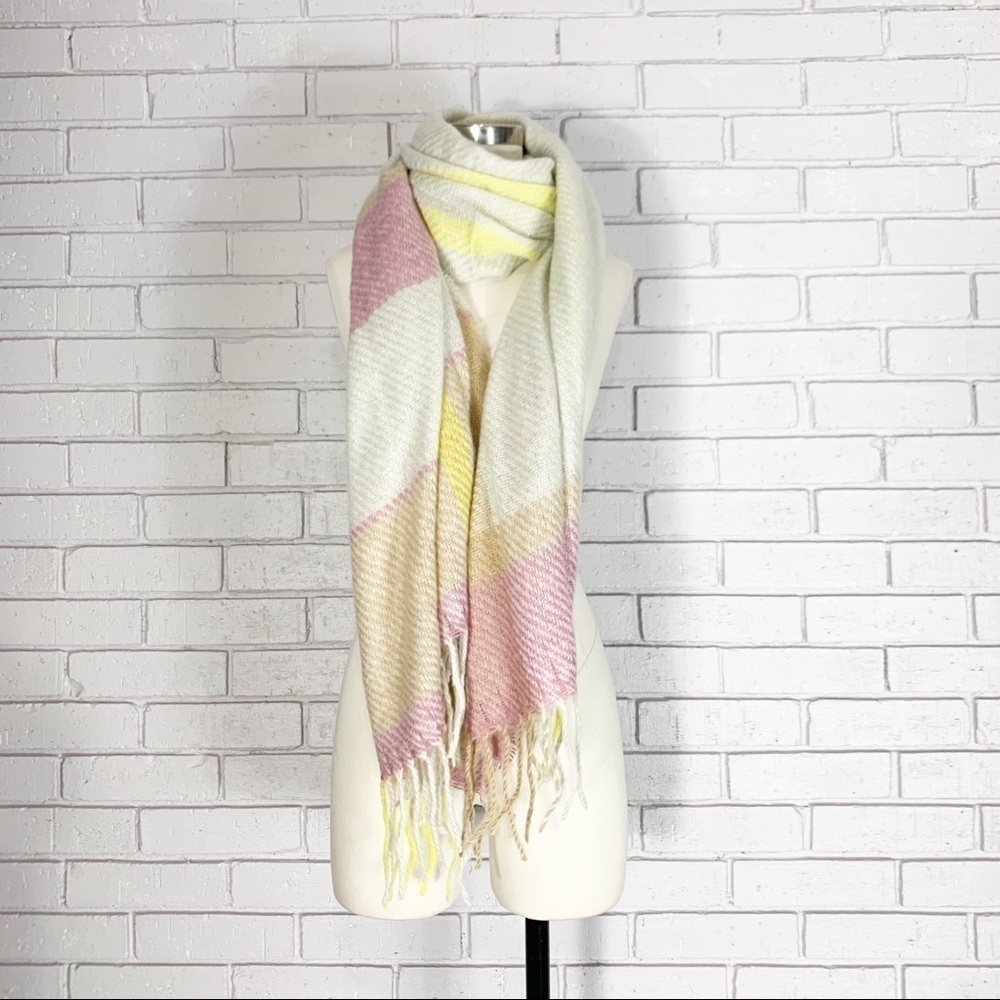 River Island Women’s Cream Check Scarf‎